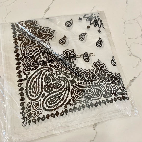 UO White Black Paisley Bandana Square Scarf - Picture 2 of 2